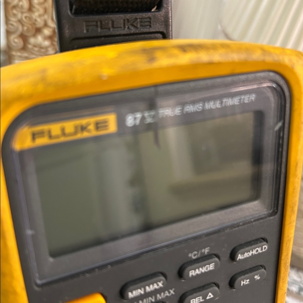 Fluke 87V True RMS Multimeter - Picture 2 of 6